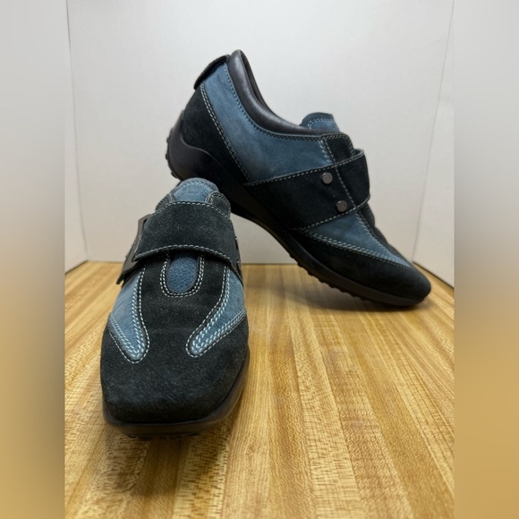 Tod's Blue Two Tone Suede Driving Comfort Logo Square Toe Loafers Shoes Sz 36.5 - Picture 1 of 12